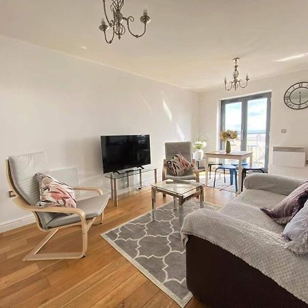 Beach Front Apt With Stunning Sea View Swansea Ngoại thất bức ảnh