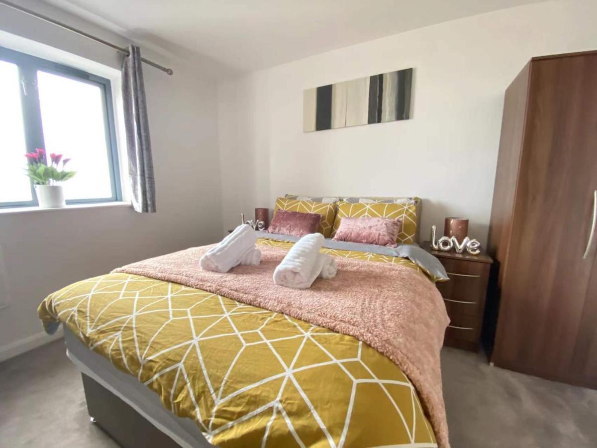 Beach Front Apt With Stunning Sea View Swansea Ngoại thất bức ảnh