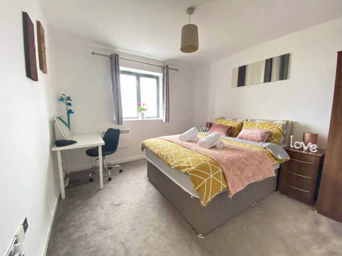 Beach Front Apt With Stunning Sea View Swansea Ngoại thất bức ảnh