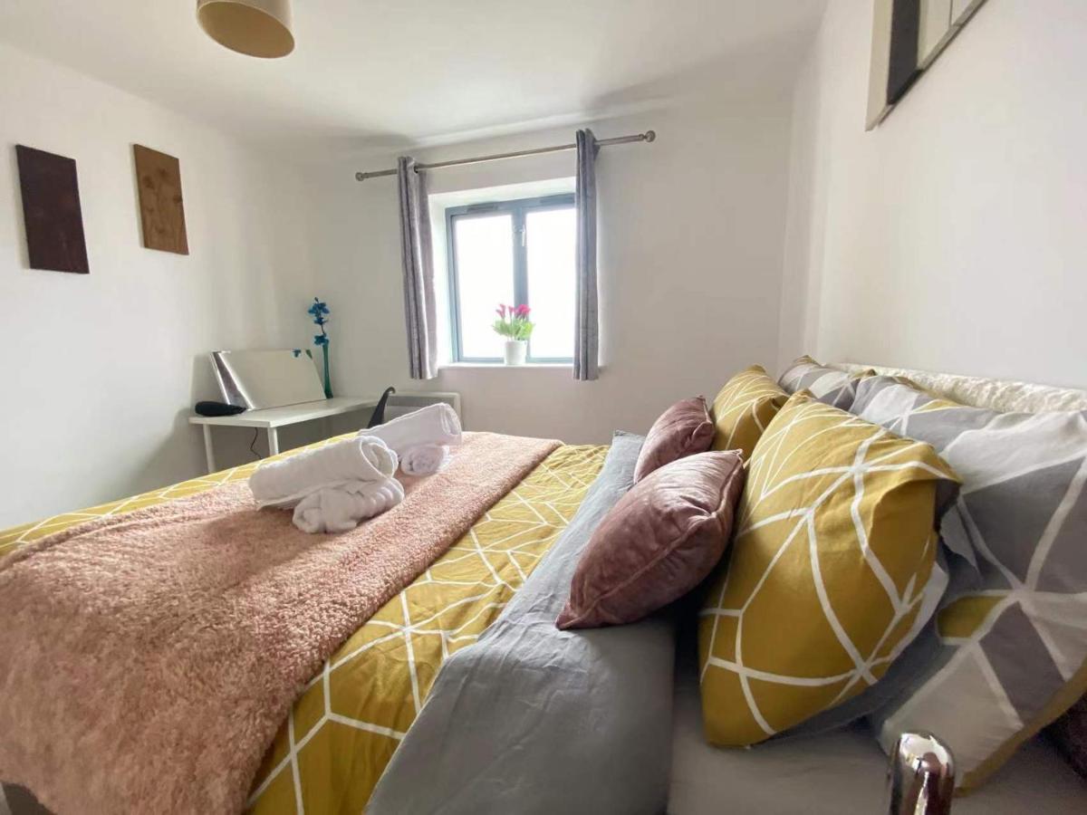 Beach Front Apt With Stunning Sea View Swansea Ngoại thất bức ảnh