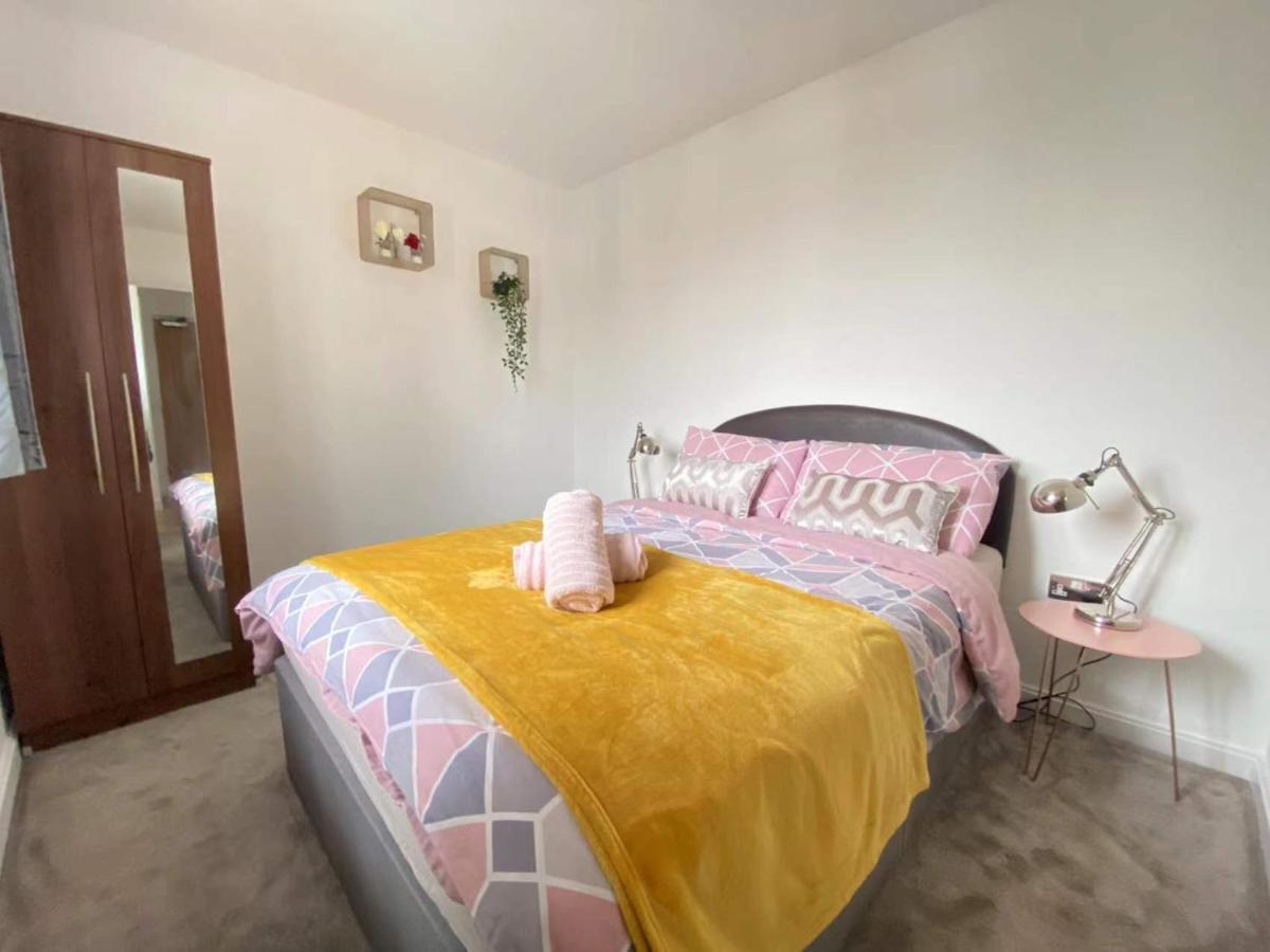 Beach Front Apt With Stunning Sea View Swansea Ngoại thất bức ảnh