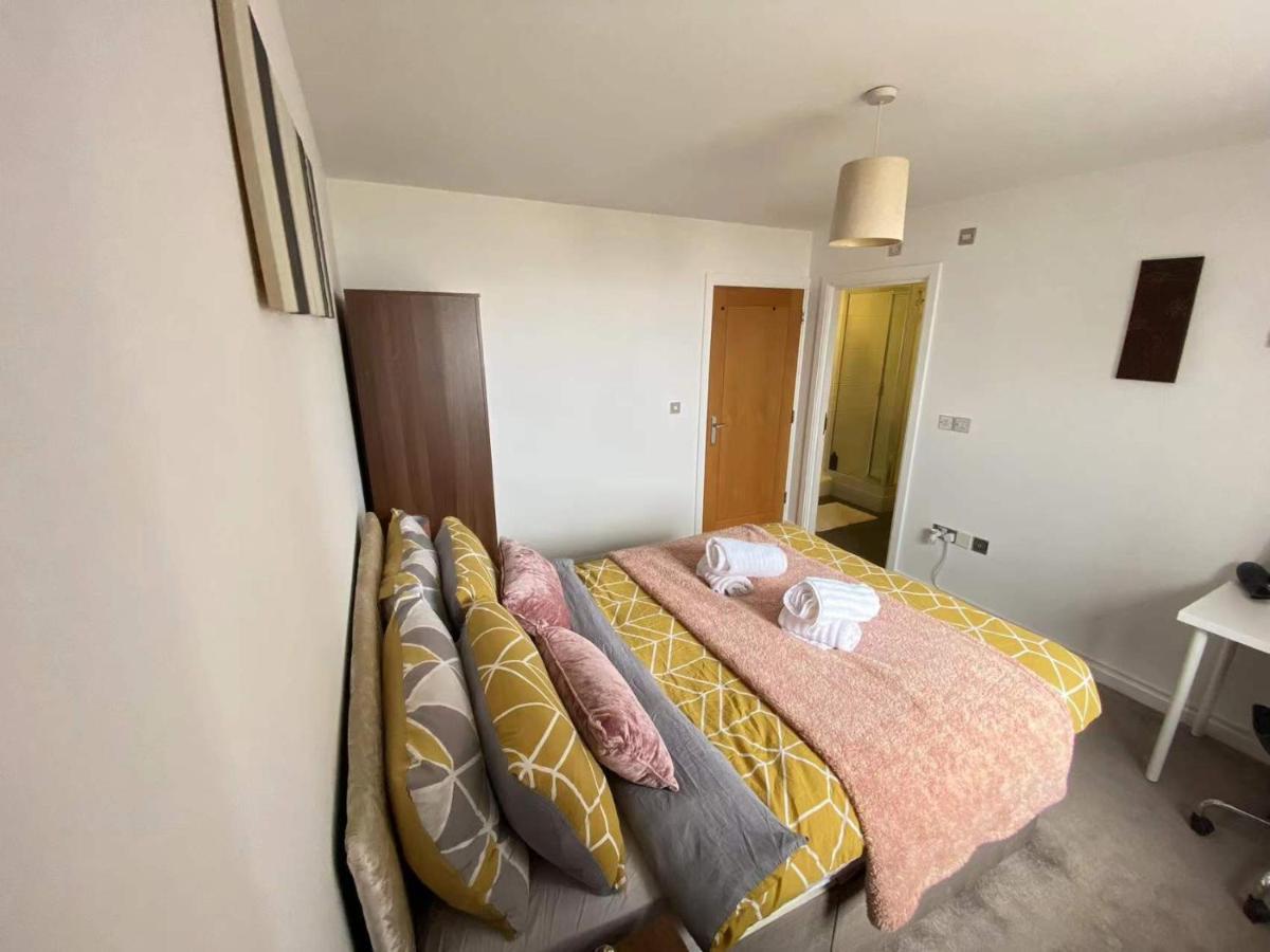 Beach Front Apt With Stunning Sea View Swansea Ngoại thất bức ảnh