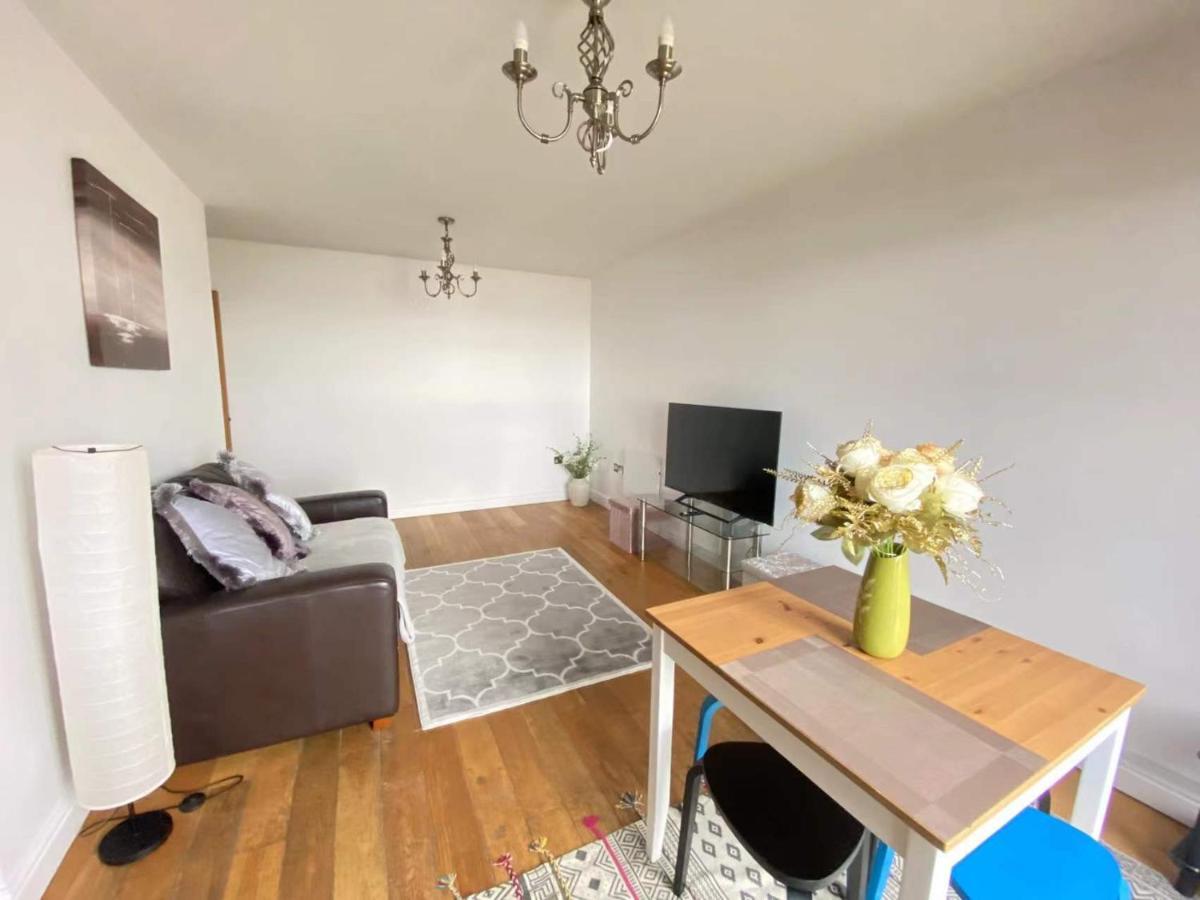 Beach Front Apt With Stunning Sea View Swansea Ngoại thất bức ảnh