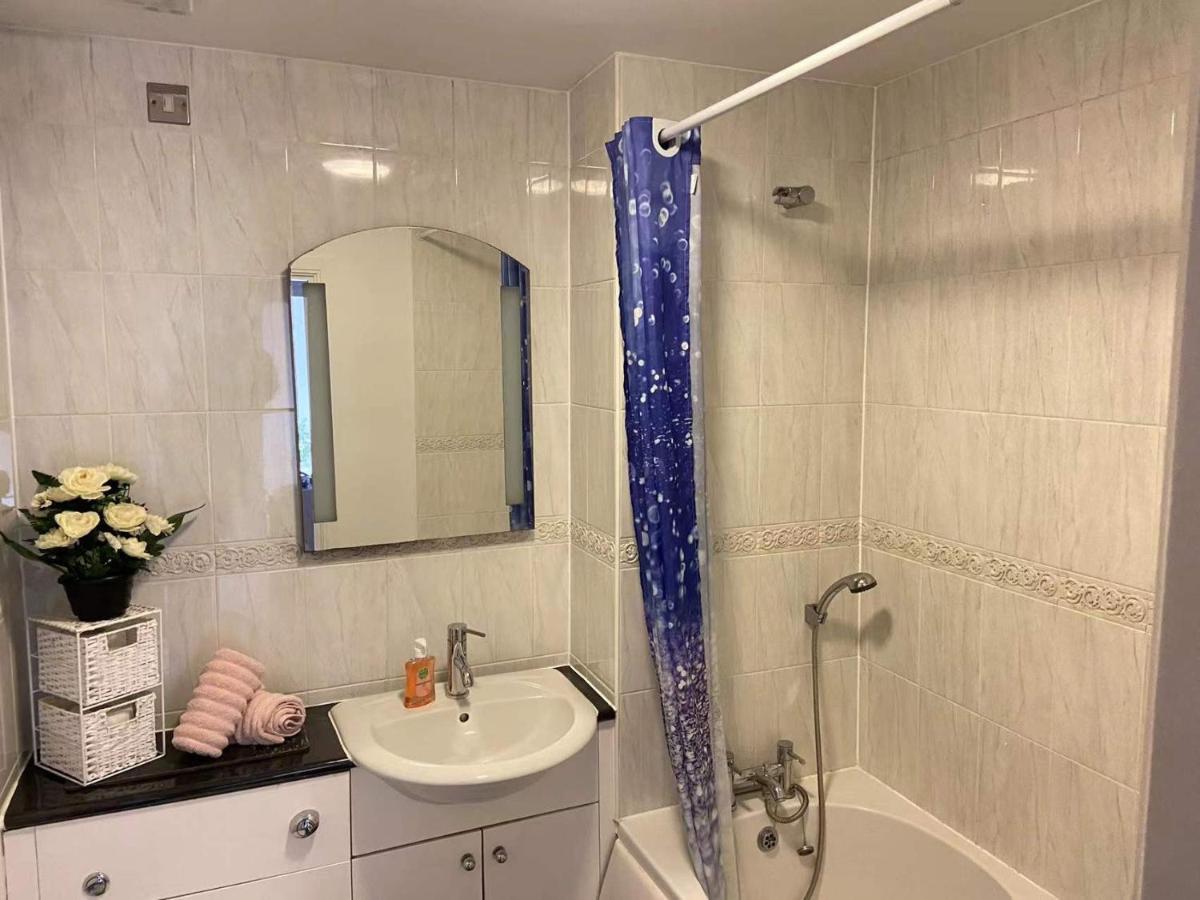 Beach Front Apt With Stunning Sea View Swansea Ngoại thất bức ảnh