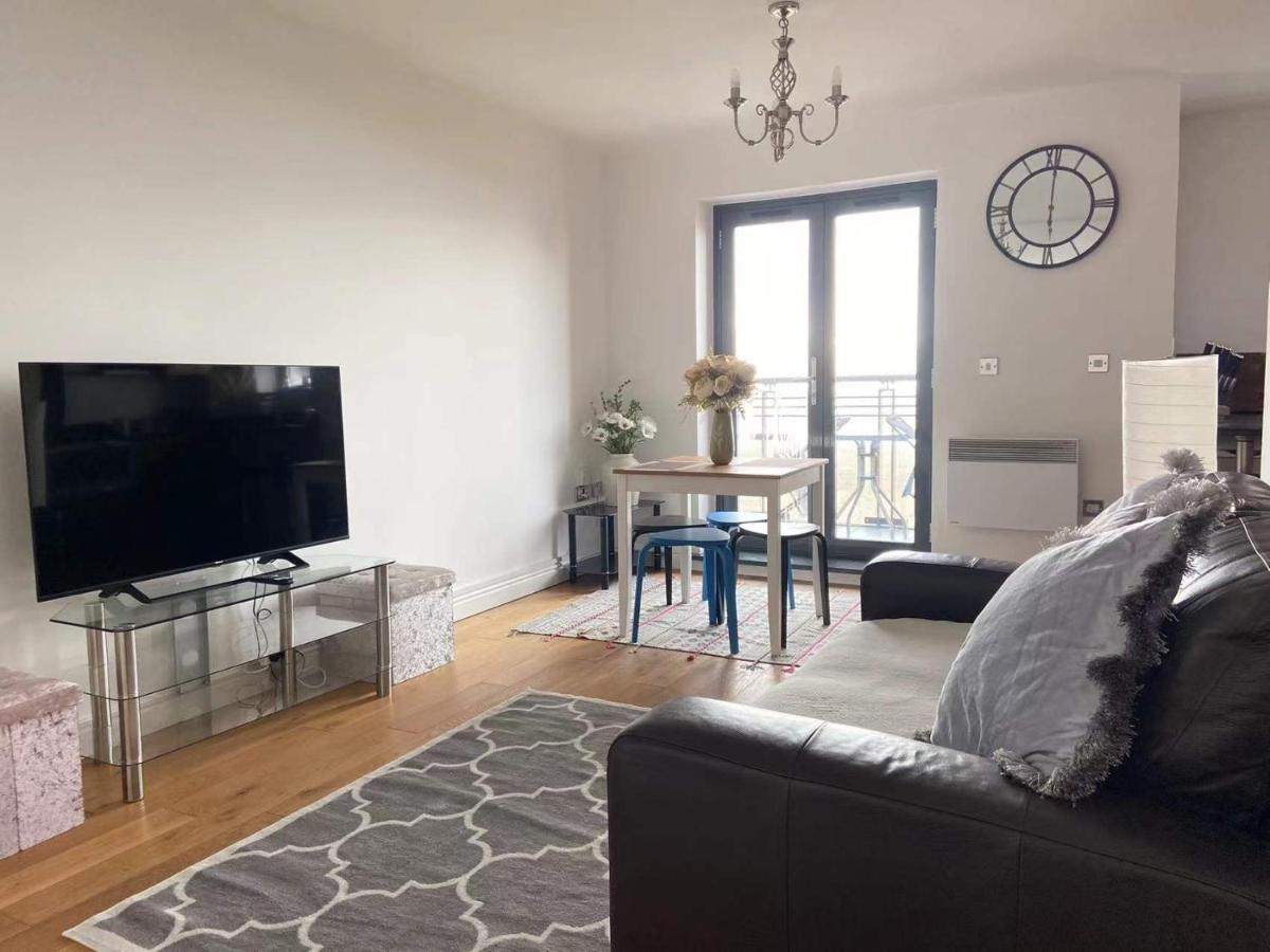 Beach Front Apt With Stunning Sea View Swansea Ngoại thất bức ảnh
