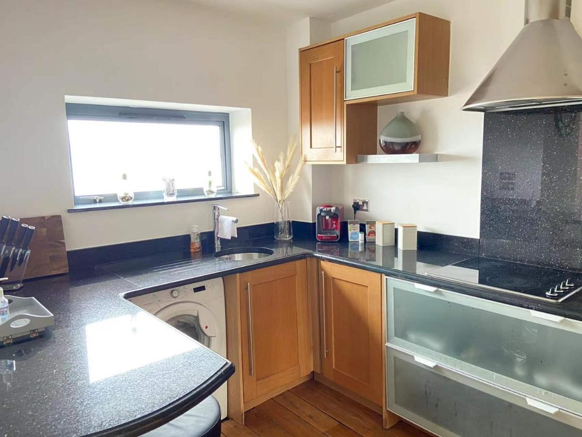 Beach Front Apt With Stunning Sea View Swansea Ngoại thất bức ảnh