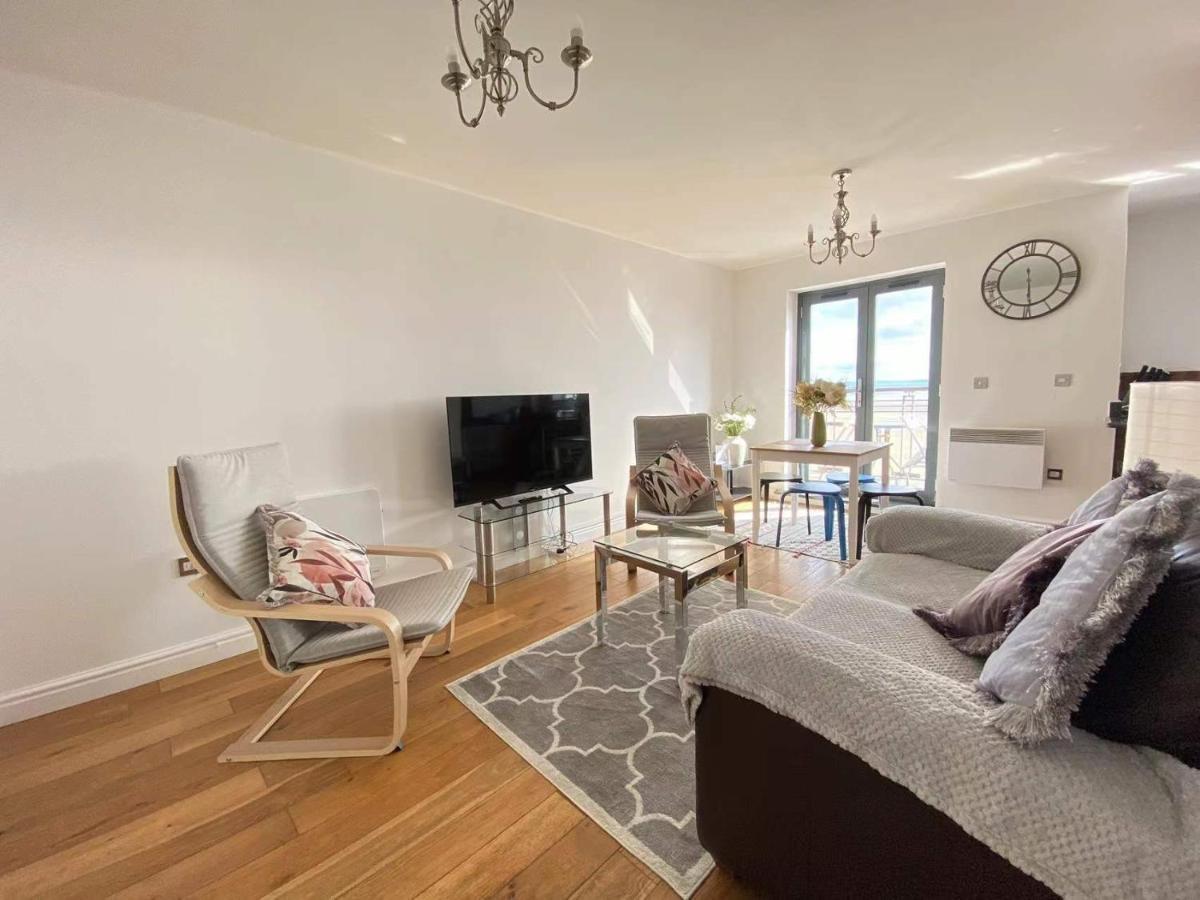 Beach Front Apt With Stunning Sea View Swansea Ngoại thất bức ảnh